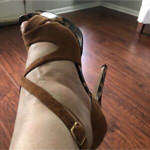Brown suede heels new